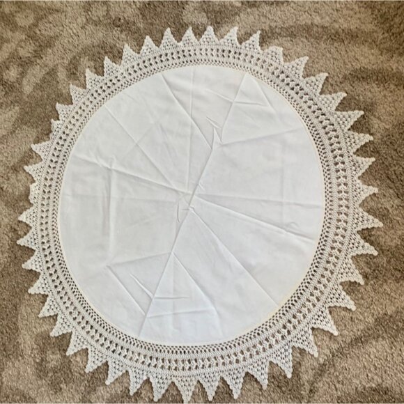 Handmade White Crochet Lace Round Tablecloth 40" - Picture 5 of 15